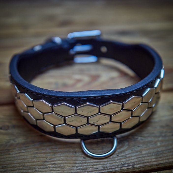 Hexagon Classic Collar