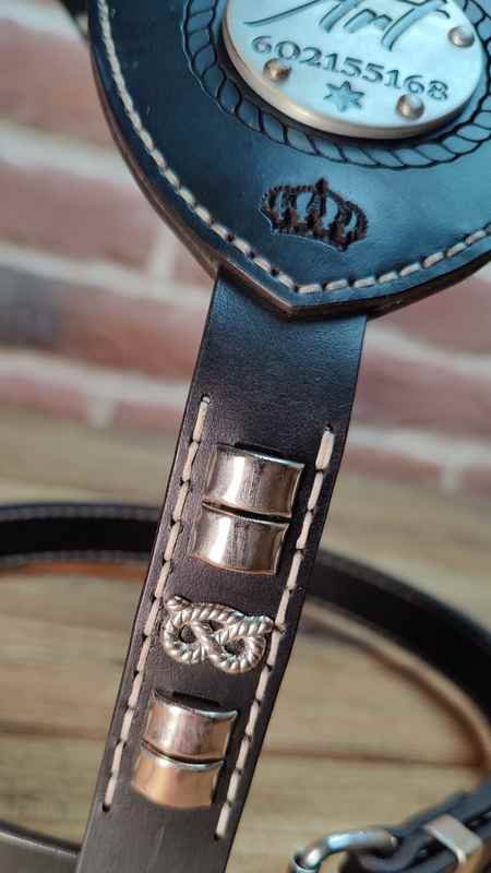 Jak se vyrábí psí postroj ve Slade Czech?