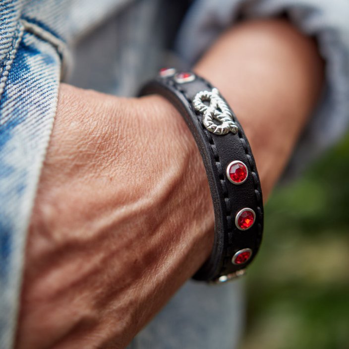 Crystal Rivets Bracelet