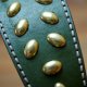 Comment reconnaître un collier en cuir de qualité en 30 secondes