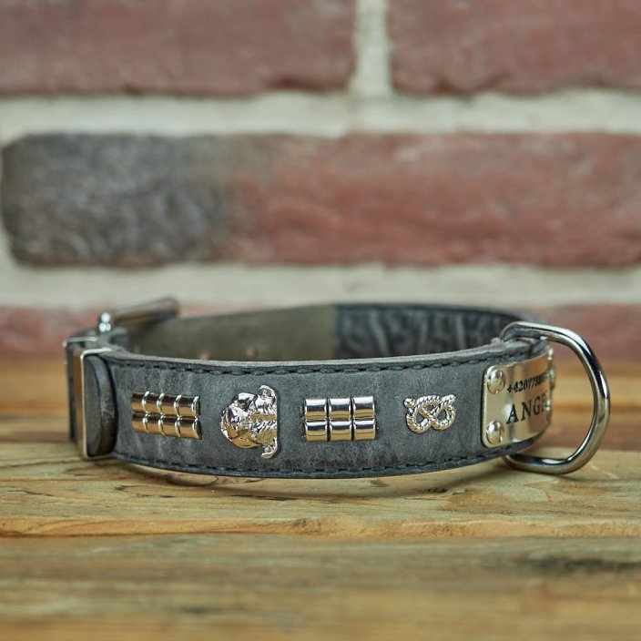 Two Heads Classic Collar Two Heads Classic Collar