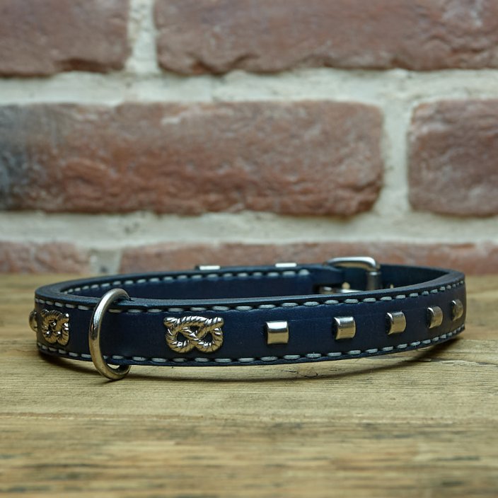 Zick Zack leather collar for Staffies