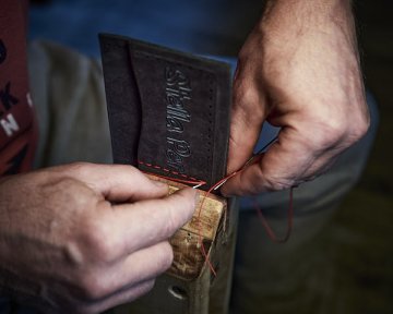 Jak probíhá výroba na míru – od kliknutí po pošťáka