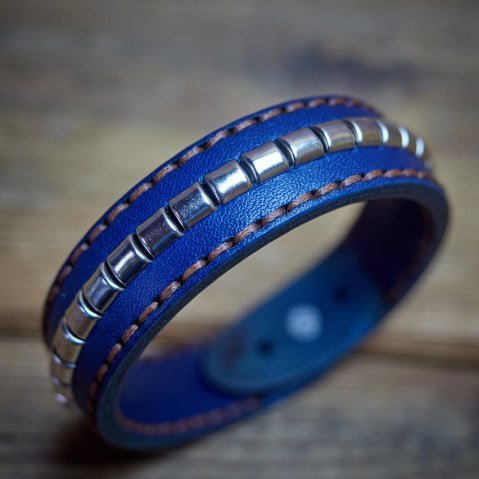 Bracelets en cuir Slade Czech : pièces cousues main avec ton propre style